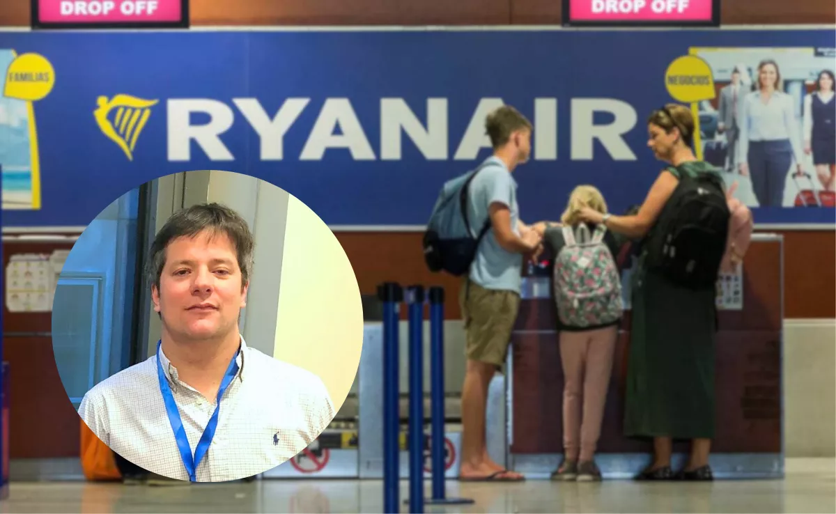 Tomás Hernández Lecuona, portavoz de Canarios Sin Alas, y un mostrador de Ryanair./ MONTAJE AH