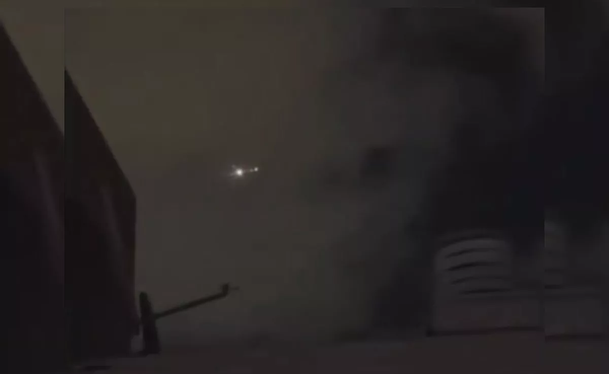 Helicóptero sobrevolando Santa Cruz de madrugada grabado por vecinos. /Imagen de la Red