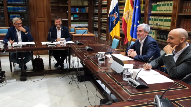 Reunión entre el Gobierno y las universidadesEFE ALBERTO VALDÉS (1) Reunión entre el Gobierno y las universidadesEFE ALBERTO VALDÉS (1)