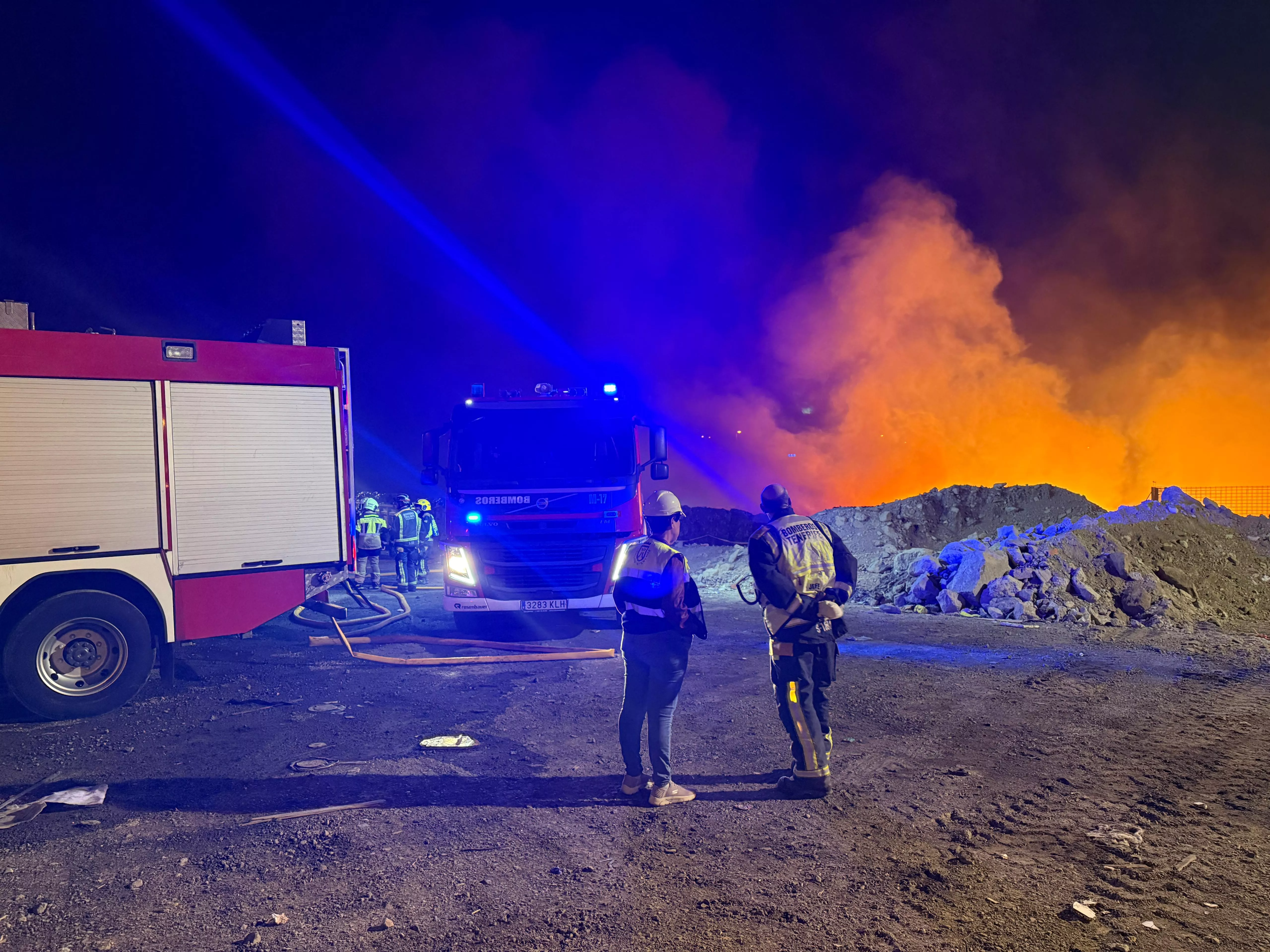 Incendio en el Complejo Ambiental de Arico ./CEDIDA