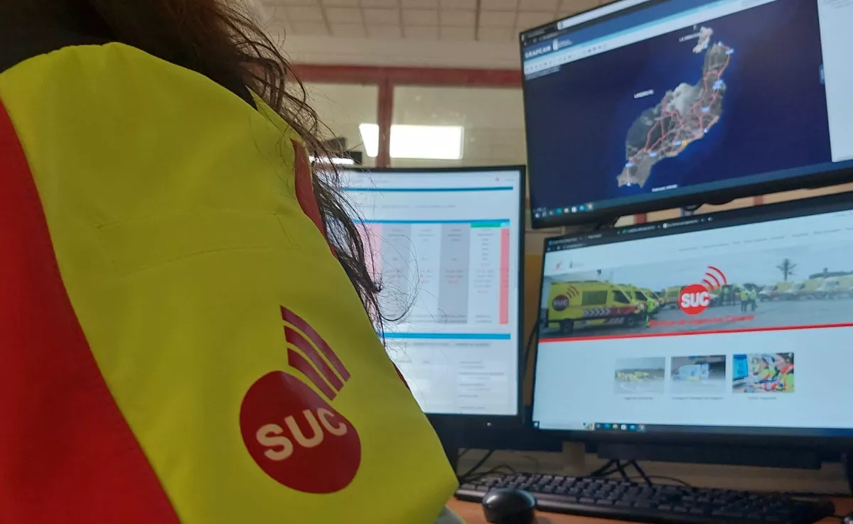 Imagen de una trabajadora del 112 Canarias / 112 CANARIAS