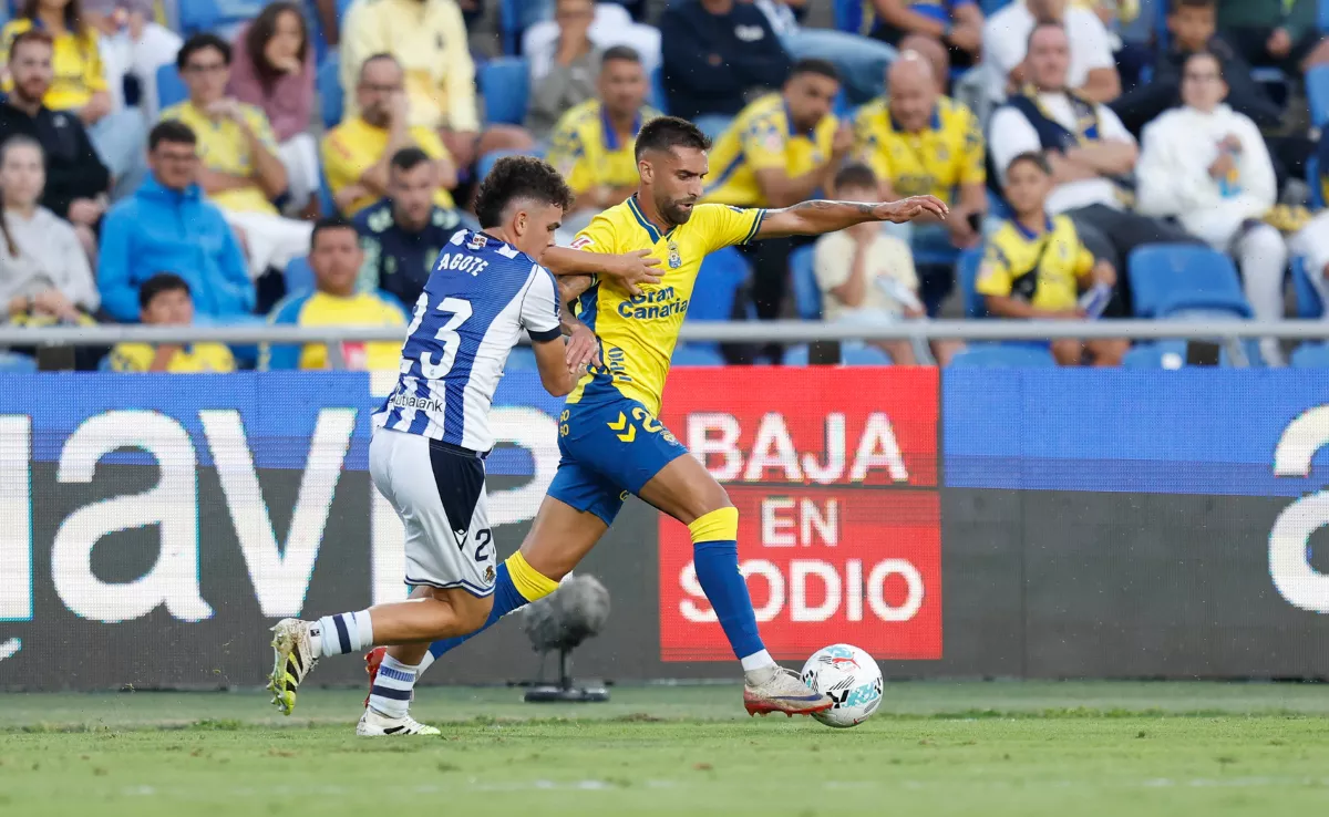 Momento del partido entre la UD Las Palmas y la Real Sociedad B / UD LAS PALMAS