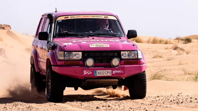 Imagen del Zorro Rojo en la carreraDAKAR POR LA VIDA (1)