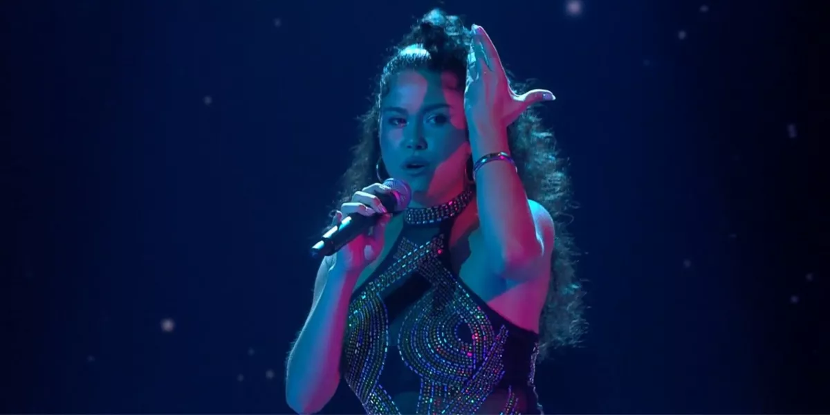 Imagen de la canaria María Cruz en la Gala 0 de Operación Triunfo / AMAZON PRIME  