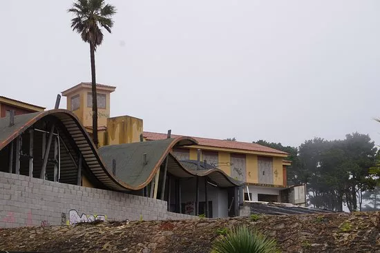 Edificio en ruinas de la Mesa Mota. /Imagen de la Red