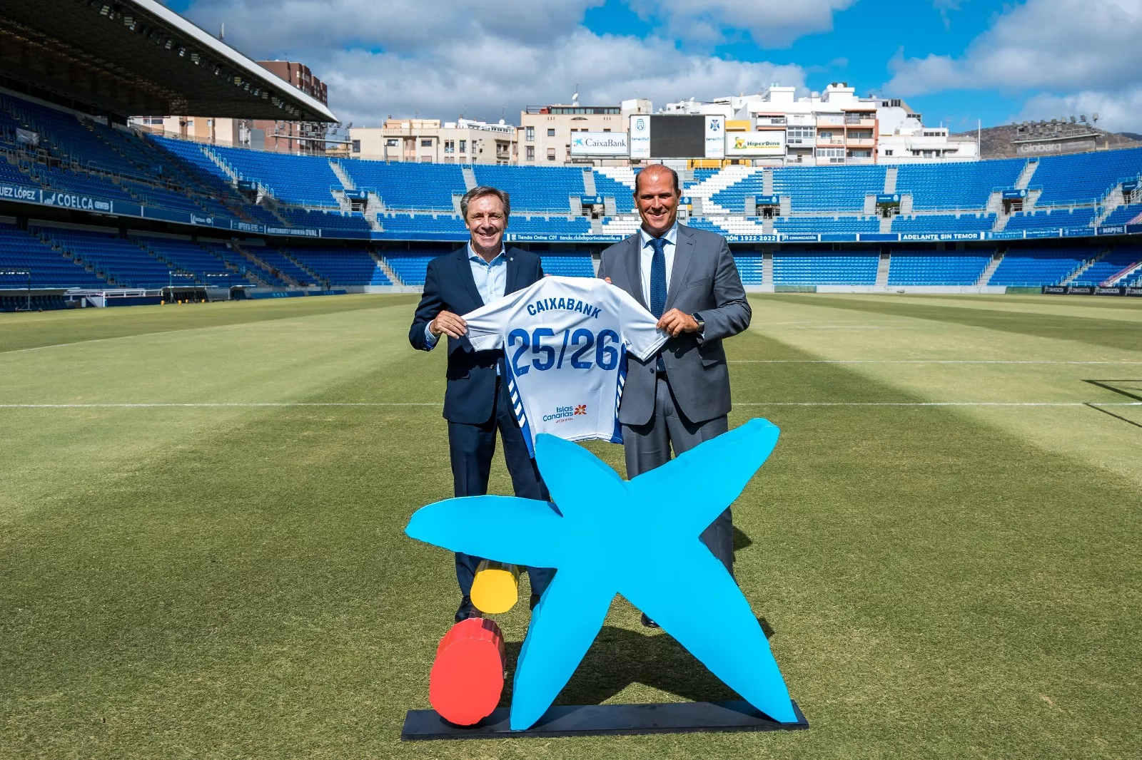 Presentación del acuerdo entre CaixaBank y el CD Tenerife. / CAIXABANK