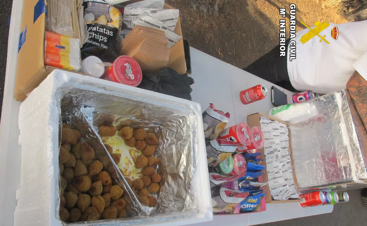 Venta ambulante en el mirador de Chipeque, en Tenerife. / GUARDIA CIVIL 