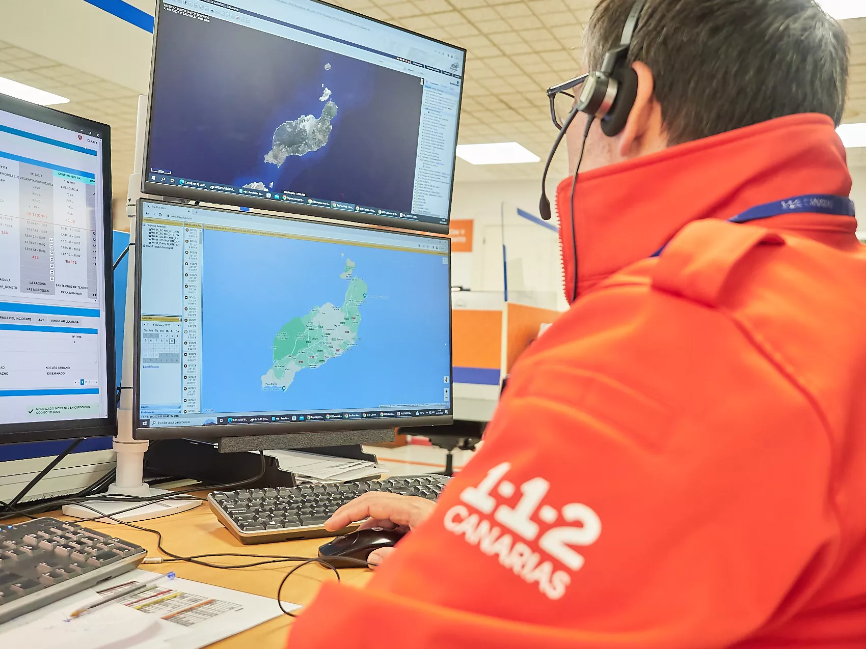 Personal del 112 atendiendo una emergencia en Lanzarote. / 112 CANARIAS