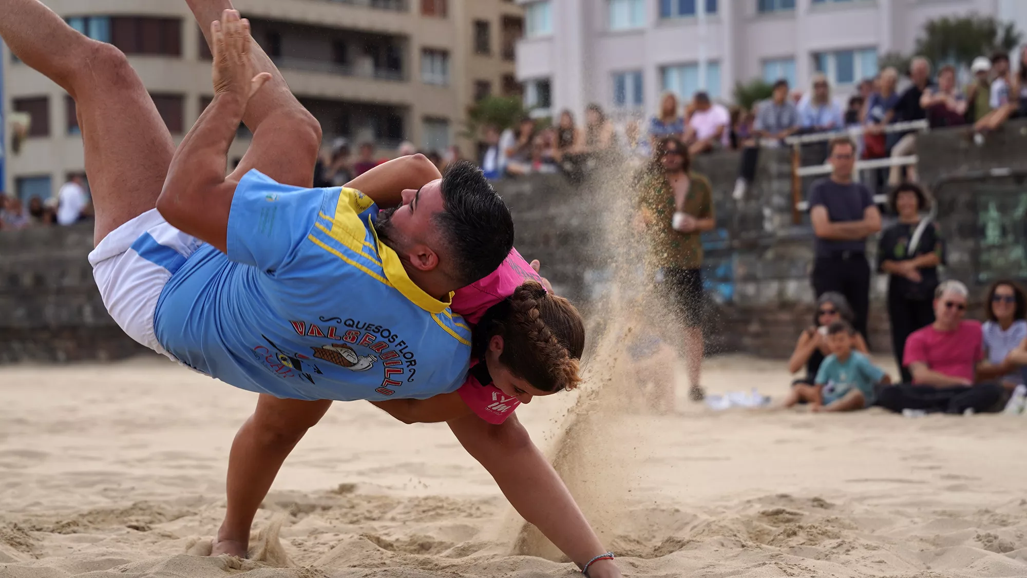 La lucha canaria protagoniza una exhibición en el Festival de San Sebastián. / GOBIERNO DE CANARIAS
