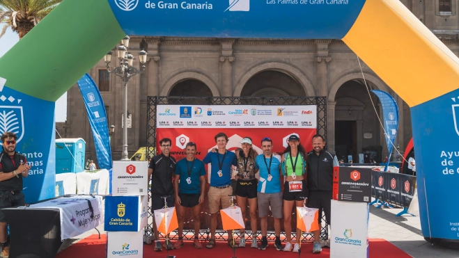PODIO ÉLITE MASCULINO Y FEMENINO LPA City Race