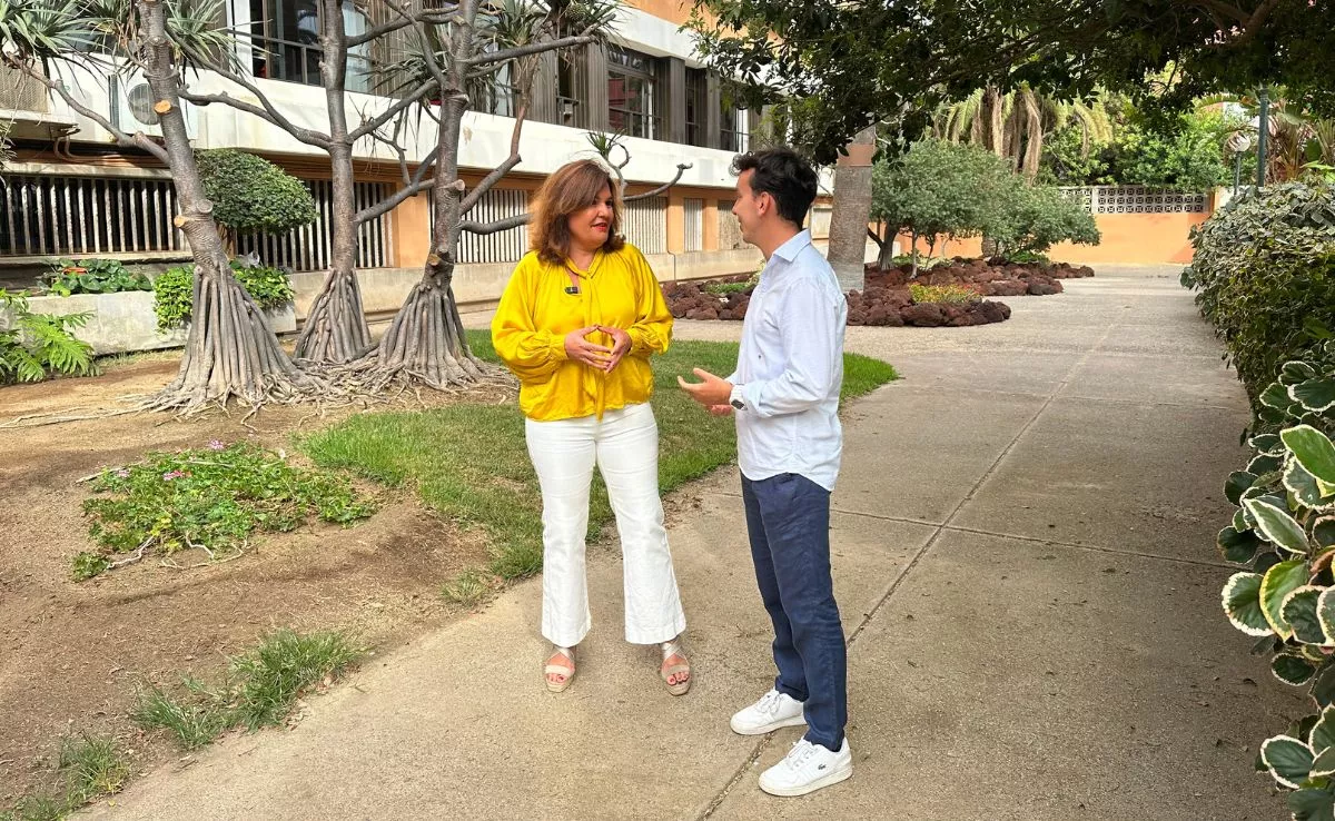 La portavoz del PP Jimena Delgado junto al concejal del PP Ignacio García Marina / AH