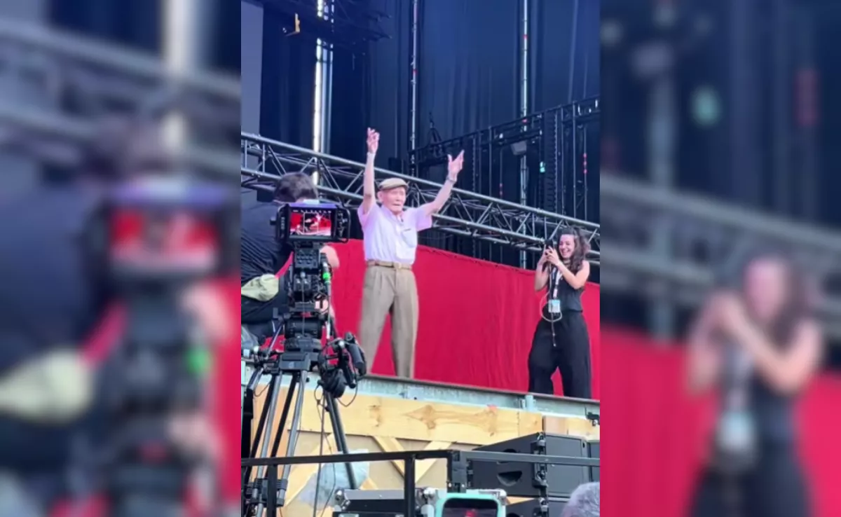 Captura del vídeo de Benito bailando con Pepe Benavente / AH