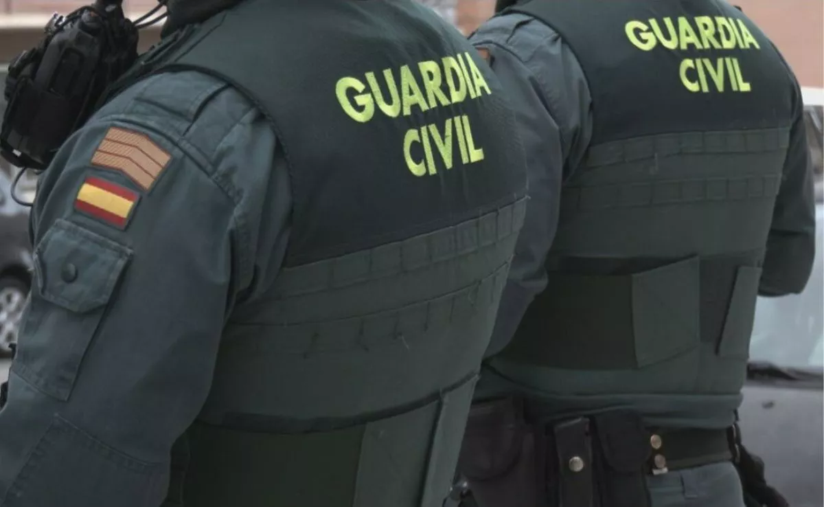 Una discusión en la puerta de un local acaba en pelea sangrienta en Vecindario