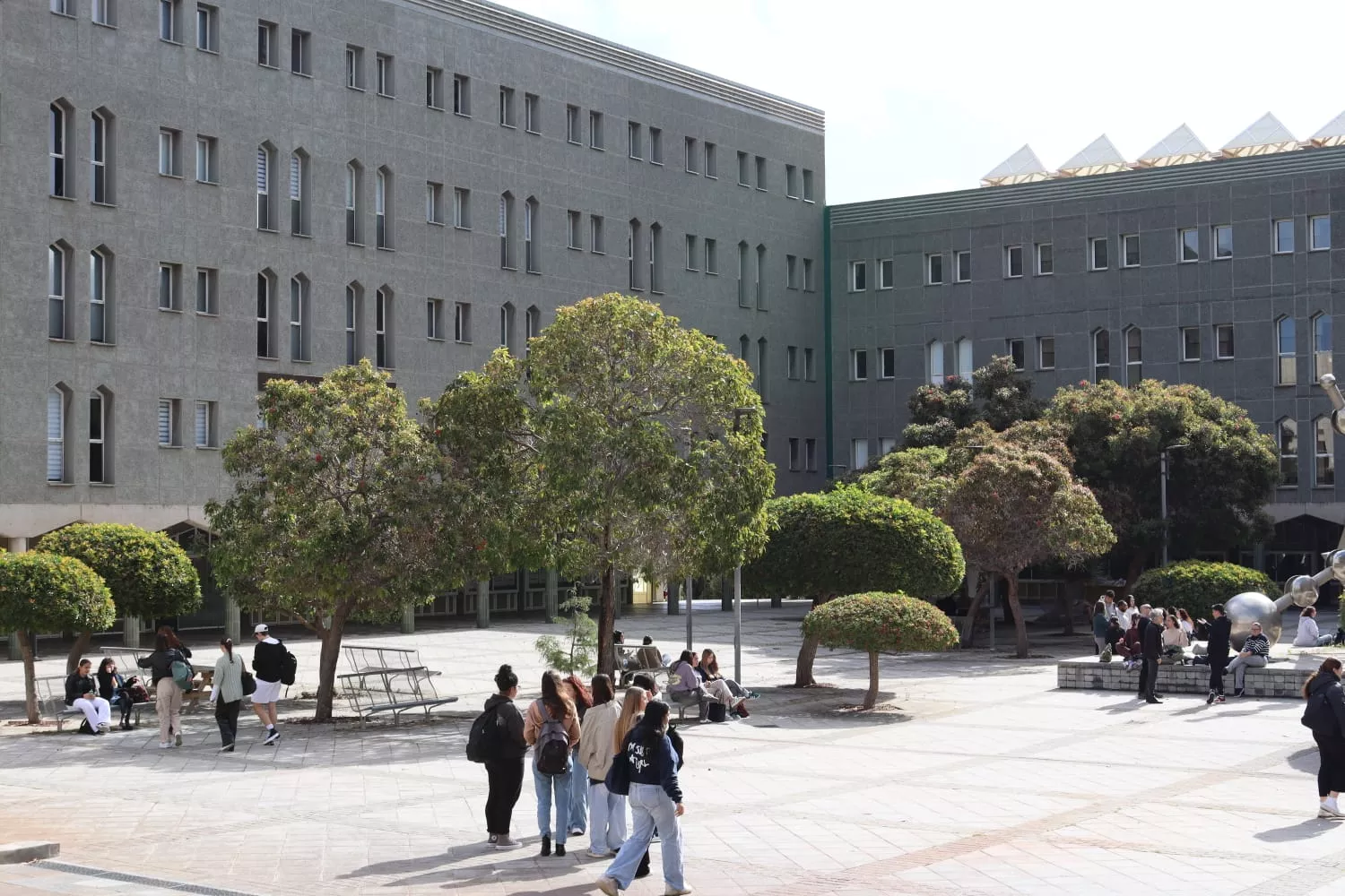 Estudiantes en el Campus Guajara de la Universidad de La Laguna. / ATLÁNTICO HOY