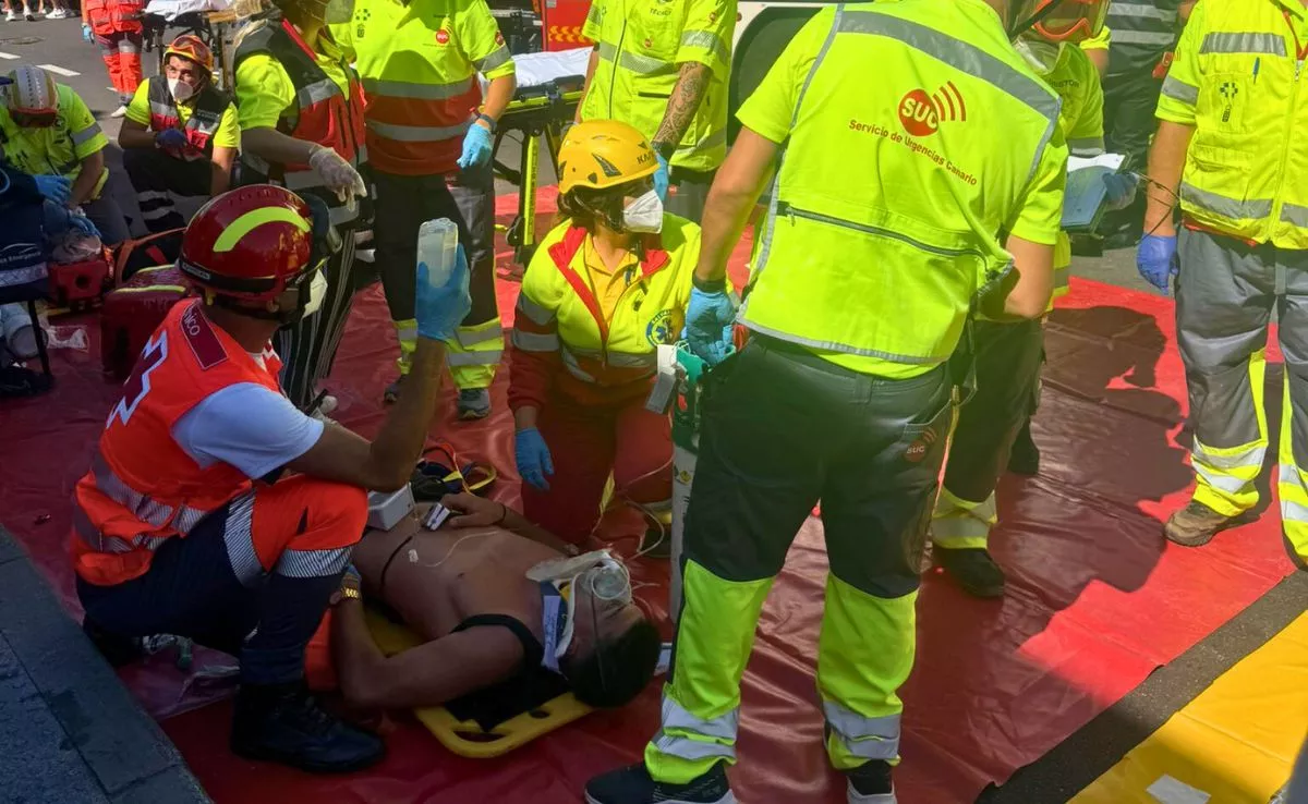 Momento del simulacro en el que se teatralizaba un posible accidente. /Alba Marichal
