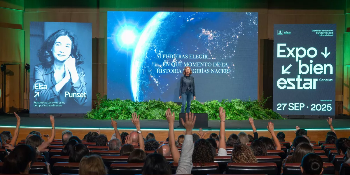 Imagen de Elsa Punset durante la conferencia en ExpoBienestar / CABILDO DE GRAN CANARIA