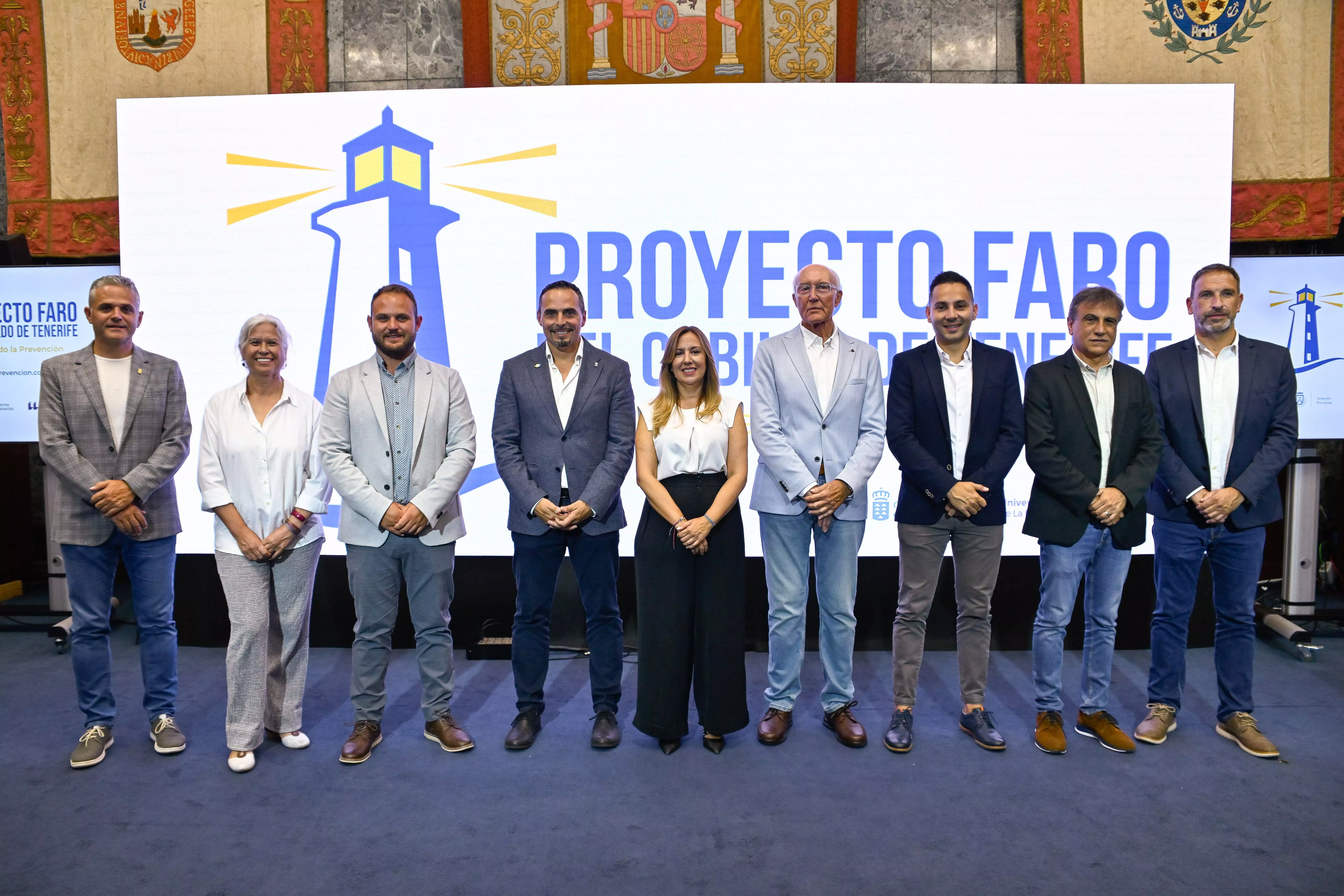 Representantes institucionales durante la presentación Proyecto Faro. / CEDIDA