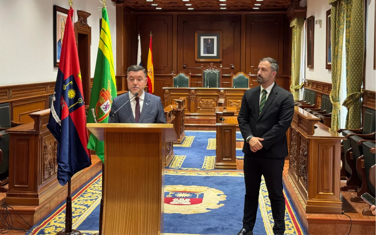 El alcalde de Telde y Ciuca se suman a Primero Canarias pese a años de choques políticos. En la imagen, Teodoro Sosa y Juan Antonio Peña. / AH
