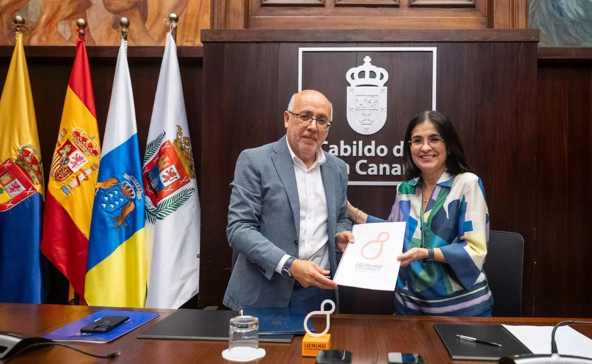 Presidente del Cabildo de Gran Canaria, Antonio Morales y la alcaldesa de Las Palmas, Carolina Darias. /Cedida