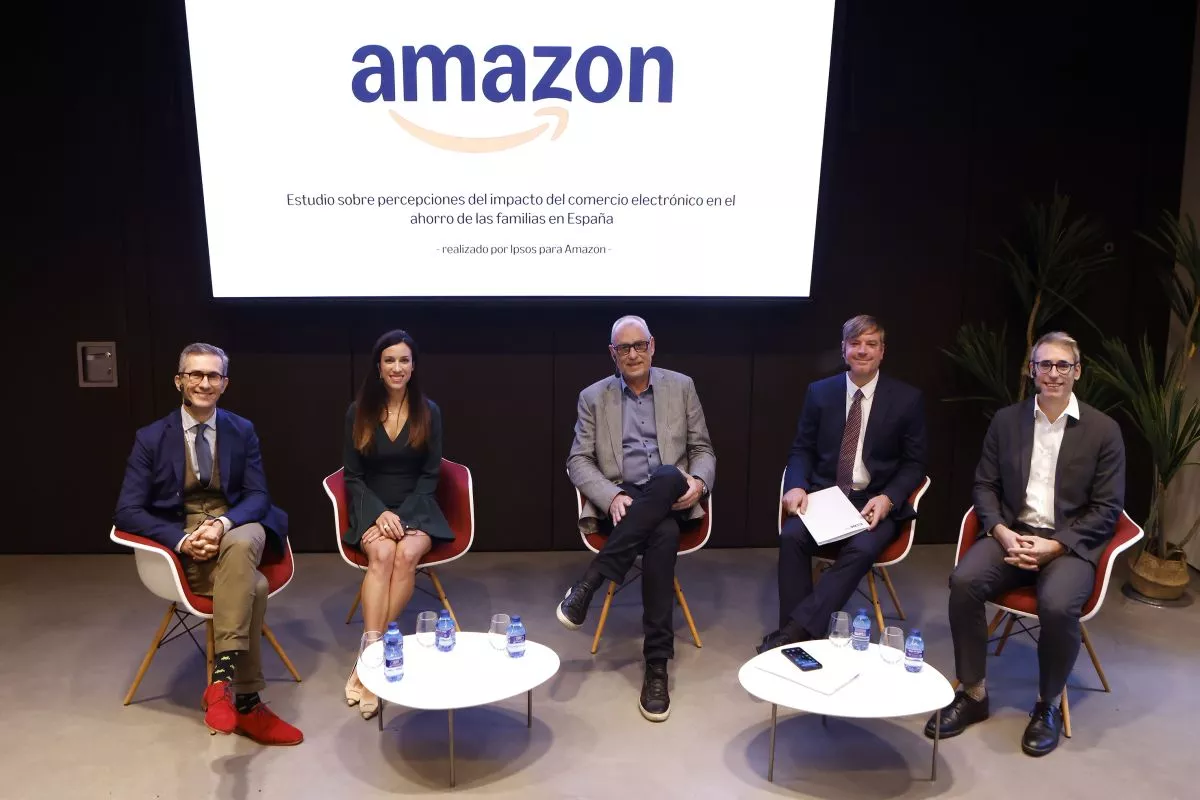 Presentación Estudio sobre percepciones del impacto del comercio electrónico en el ahorro de las familias en España. / AMAZON