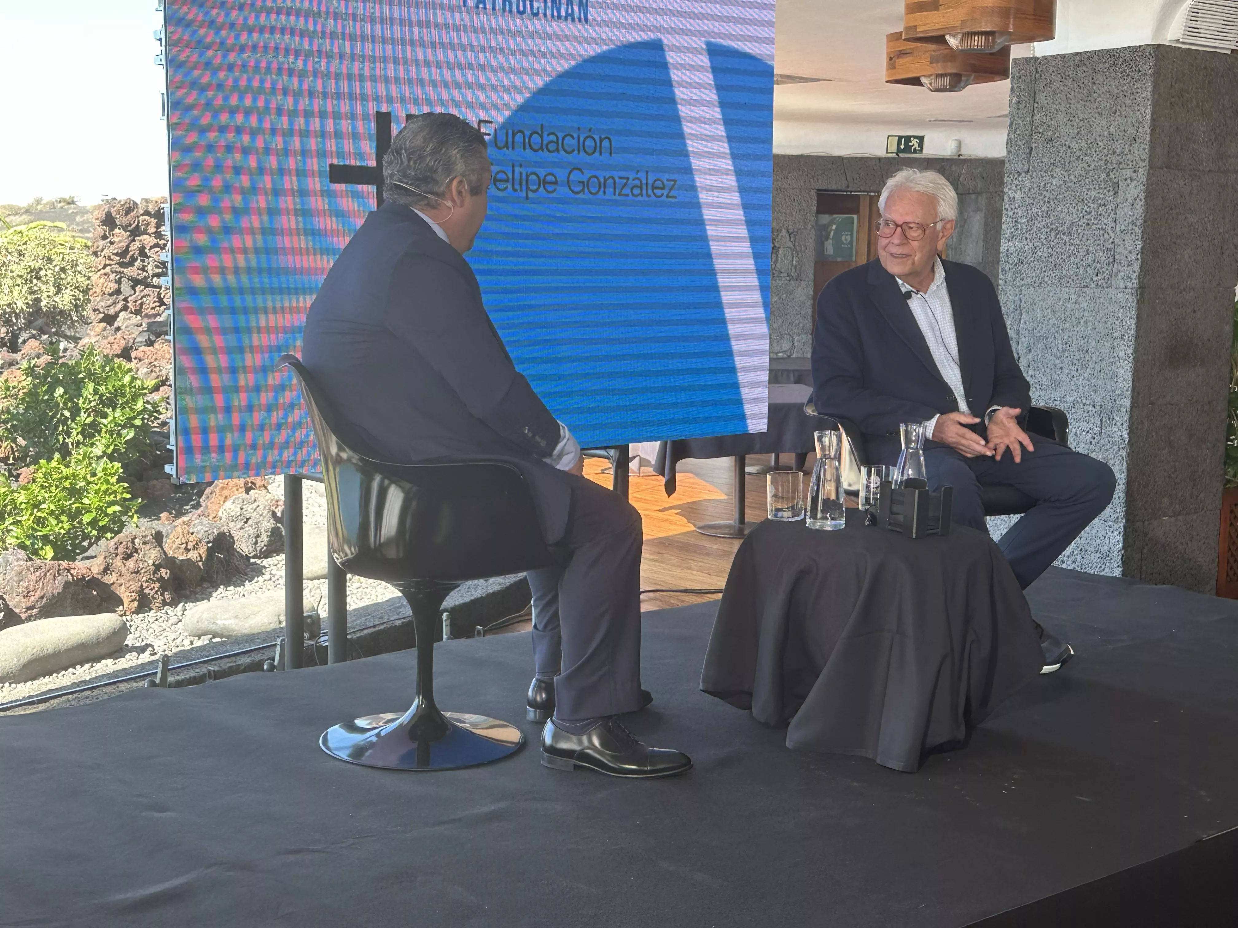 Felipe González durante un momento de su intervención en el Foro Global Sur, en Arrecife. Felipe González durante un momento de su intervención en el Foro Global Sur, en Arrecife.