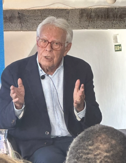 Felipe González, en un momento de su intervención. Felipe González, en un momento de su intervención.