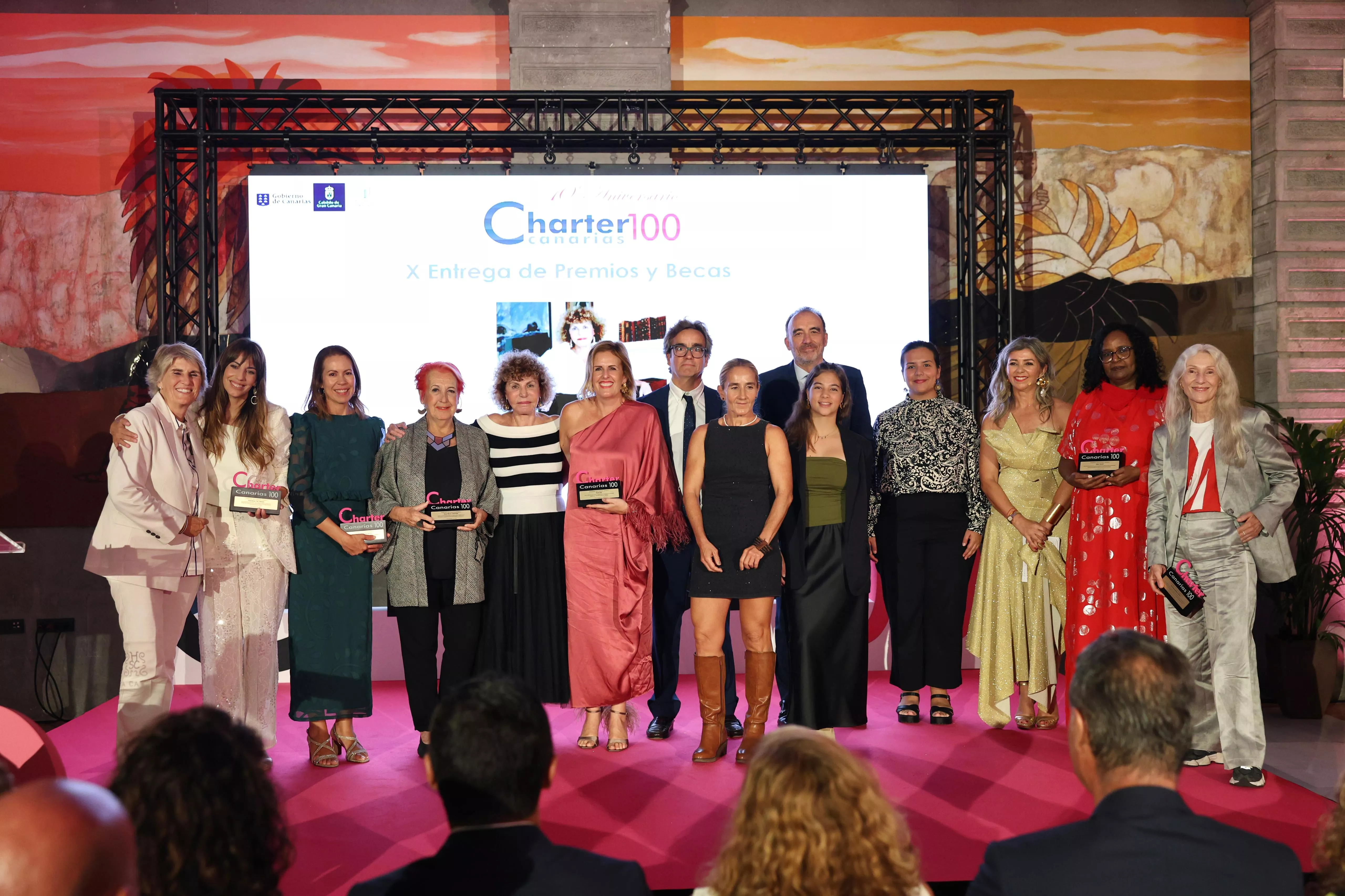 Premiadas en la X edición de los Premios y Becas Charter 100 Canarias. / CEDIDA