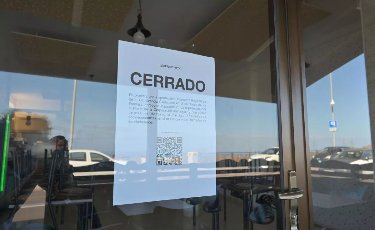  Establecimientos cerrados en Valle de El Golfo, en el municipio de La Frontera. /EFE