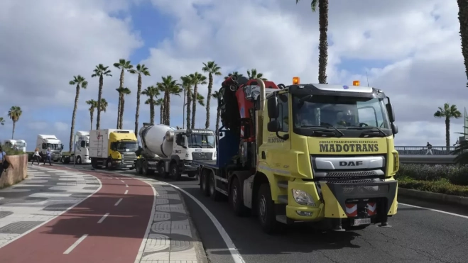Imagen de transportistas en Las Palmas de Gran CanariaEFE (1)
