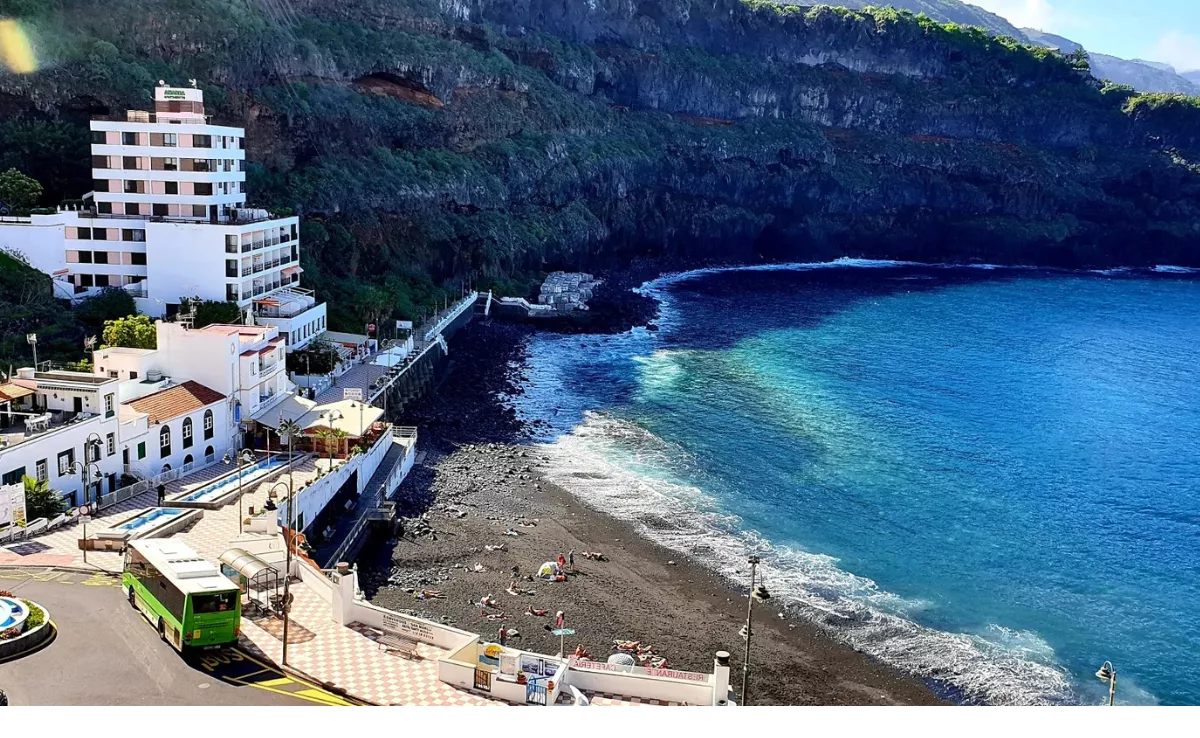 Playa de San Marcos, en Icod de Los Vinos, donde murió el pescador. / AH