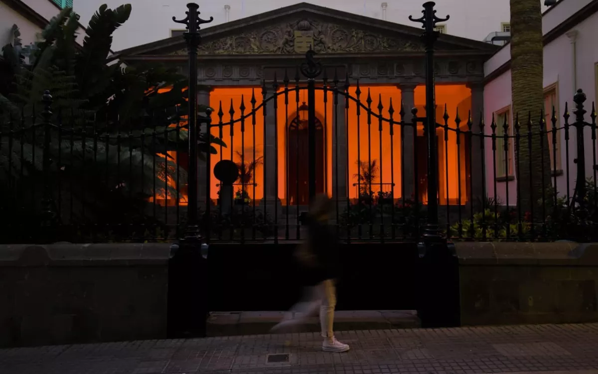 El Parlamento canario se une a la campaña mundial por el Día de la Salud Mental. / AH