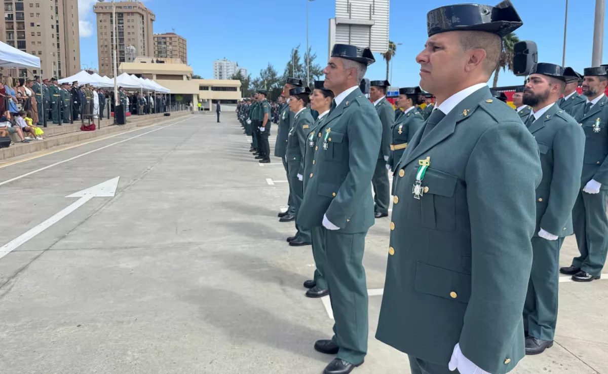 Parada militar en la Comnadancia de Las Palmas para celebrar el día grande de la Guardia Civil, la festividad de su Patrona la Virgen del Pilar. / AH