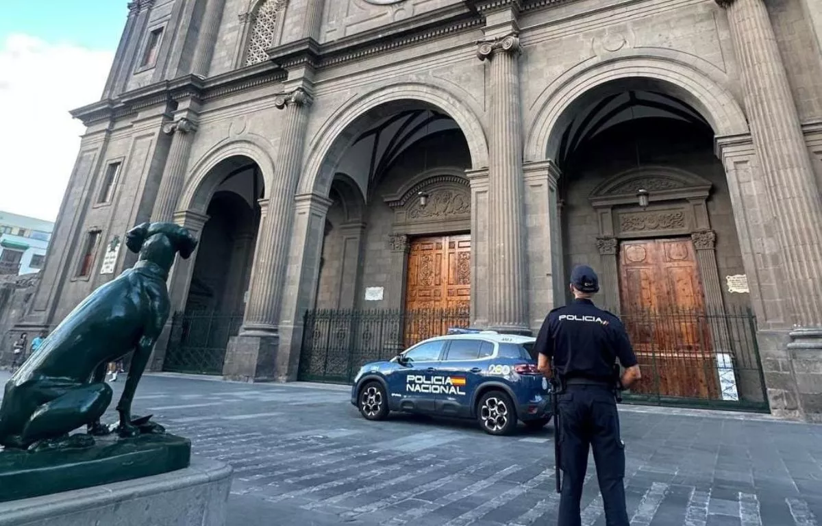 Arrestado en Vegueta un hombre por robar en la catedral y en otra parroquia. POLICÍA NACIONAL