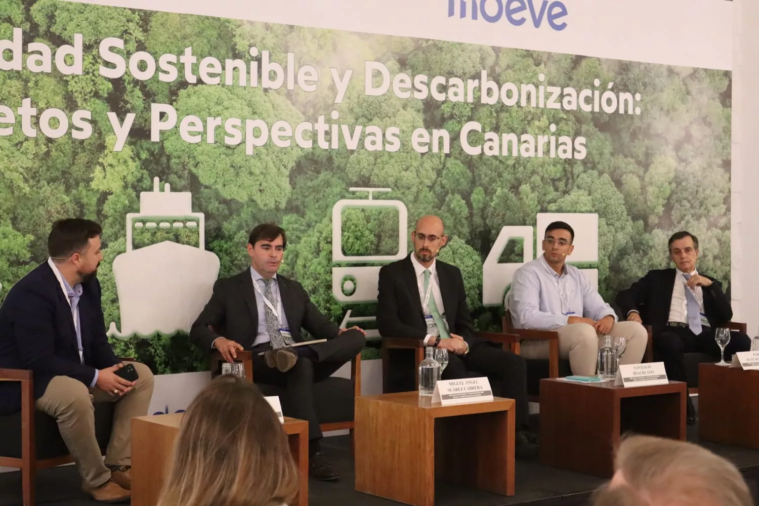 Momento del foro Movilidad Sostenible y descarbonización: retos y perspectivas en Canarias. / ATLÁNTICO HOY