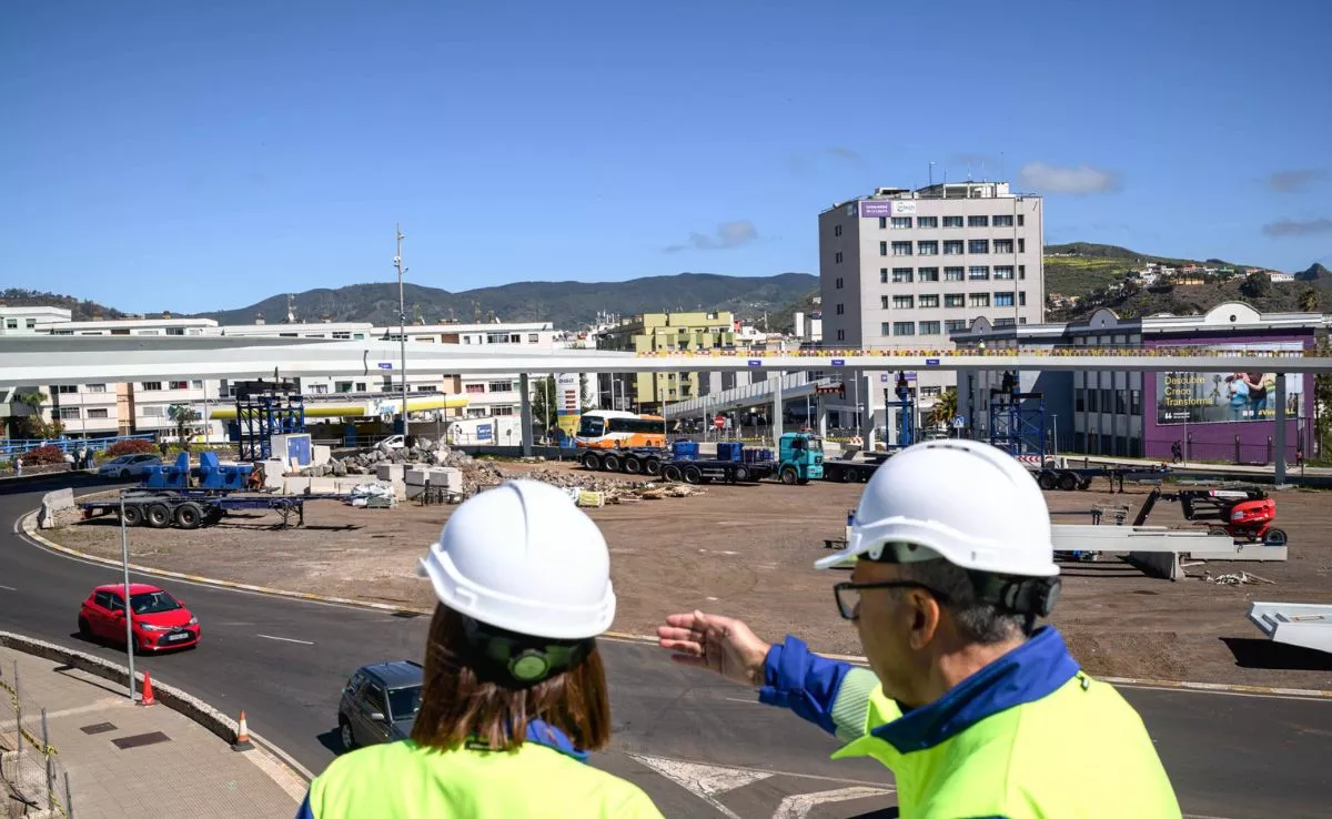 Obras en la Pasarela Peatonal del Padre Anchieta y aledaños|CABILDODETENERIFE