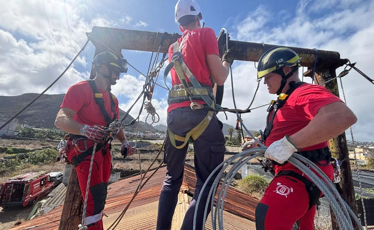 Bomberos de Tenerife en operación de rescate de un fallecido|CEDIDA