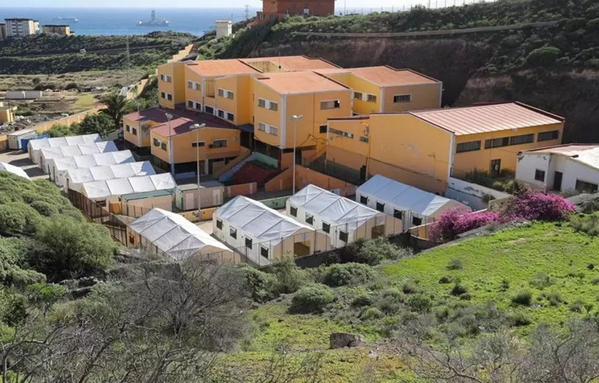 Antiguo colegio León, en el barrio de El Lasso, en Las Palmas de Gran Canaria. ARCHIVO EFE