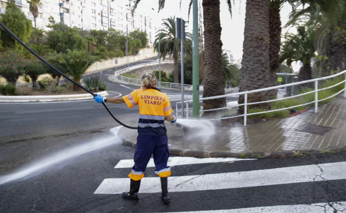 Una trabajadora de limpieza de Las Palmas de Gran Canaria / AH