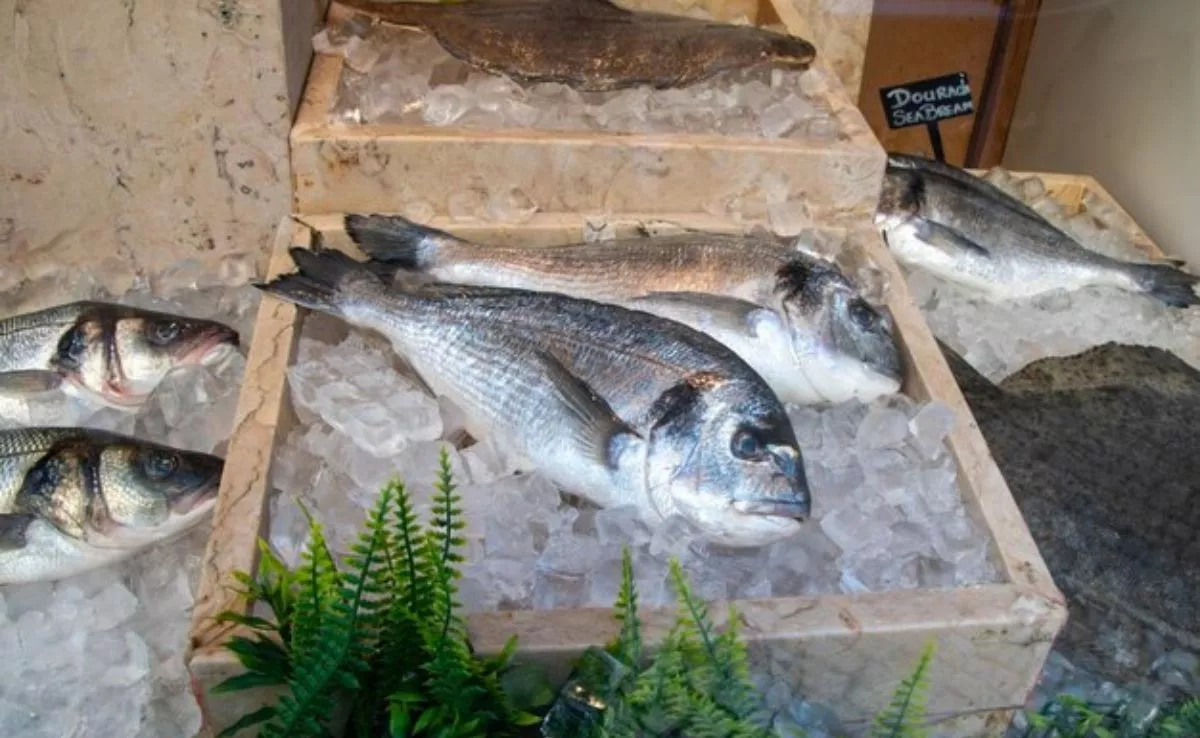 Lubinas en un restaurante. /Freepik