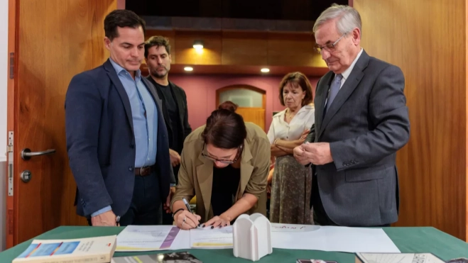 Diseño sin título 2025 10 25T093345.995 Diseño sin título 2025 10 25T093345.995