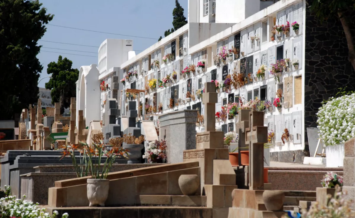 Cementerio de Santa Lastenia / AYUNTAMIENTO DE SANTA CRUZ DE TENERIFE