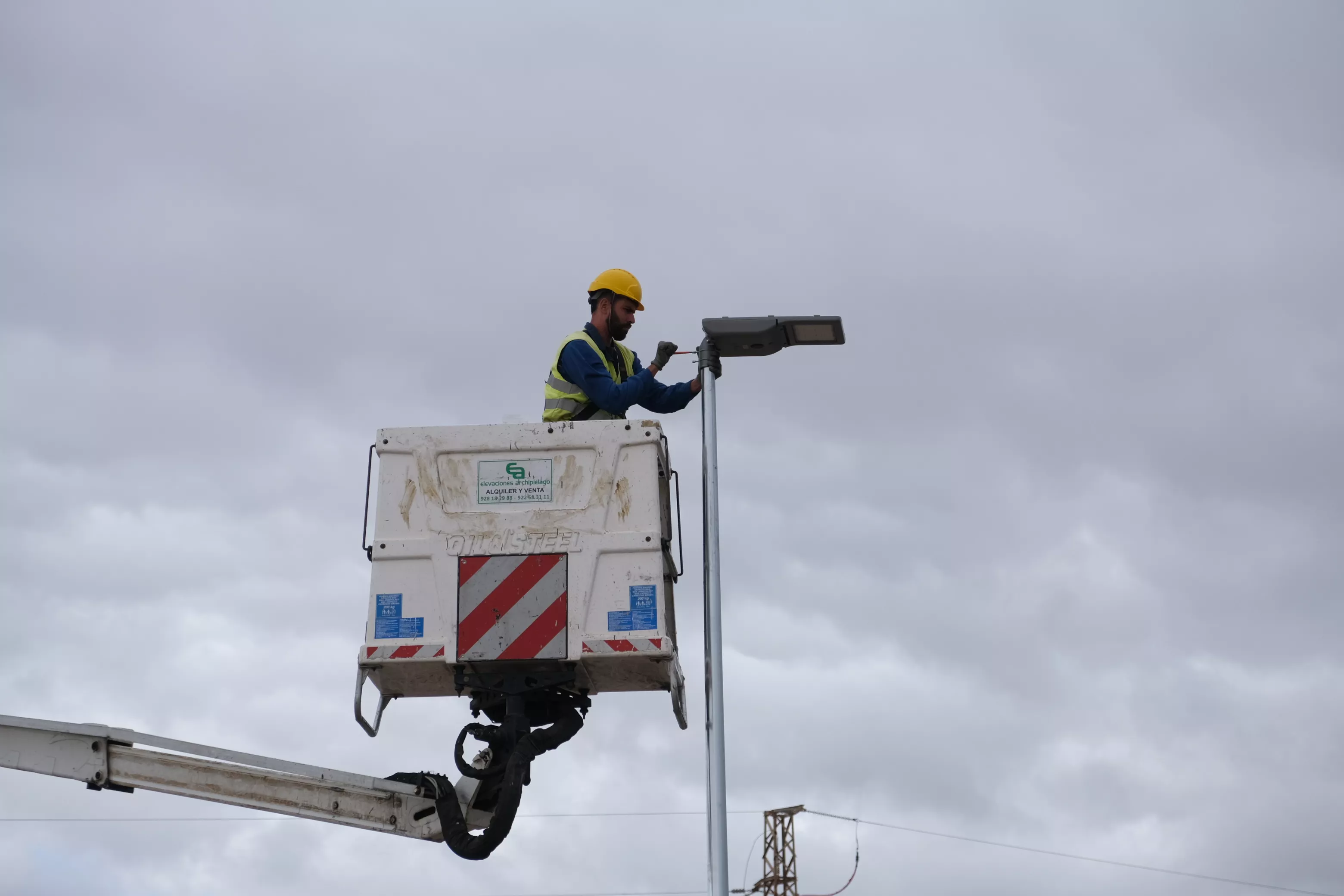 El Ayuntamiento confía en Sonepar y Anidia para modernizar el alumbrado y dependencias municipales