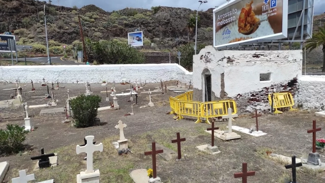 Deterioros en el cementerio|REDES