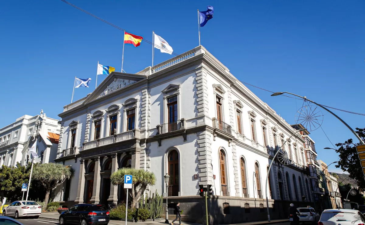 Ayuntamiento de Santa Cruz / AYUNTAMIENTO DE SANTA CRUZ