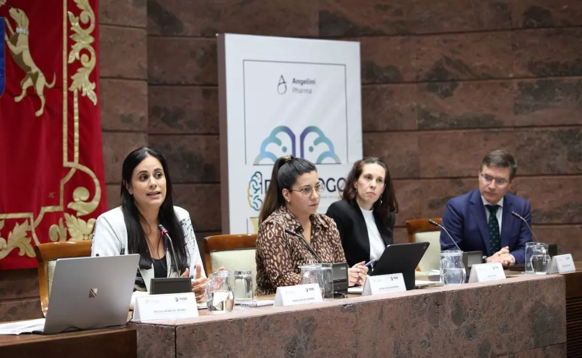 La Federación Española de Epilepsia (FEDE) organizó en unas jornadas en el Parlamento para la mejora y optimización de la asistencia a los pacientes con epilepsia. /Cedida