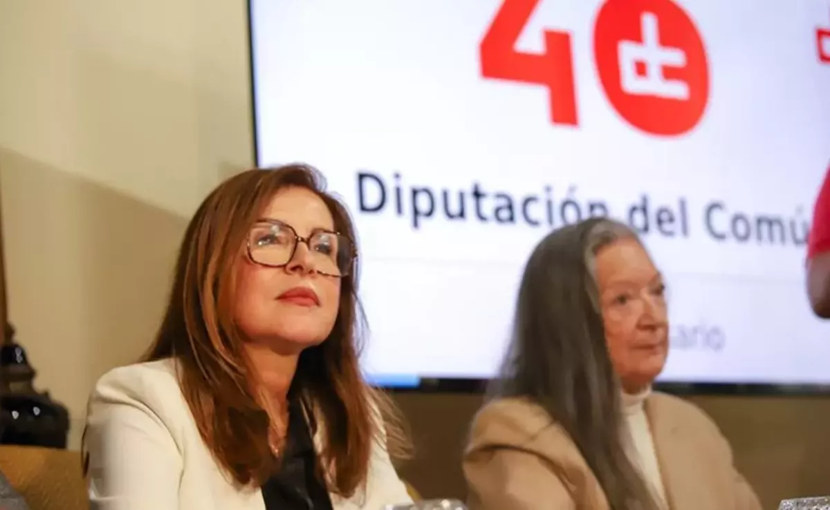 Lola Padrón, diputada del Común (izquierda)./ EFE