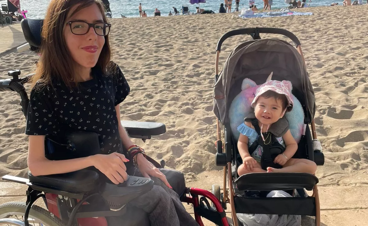 Sabela y Adhara, ambas diagnosticadas con atrofia muscular espinal / CEDIDA