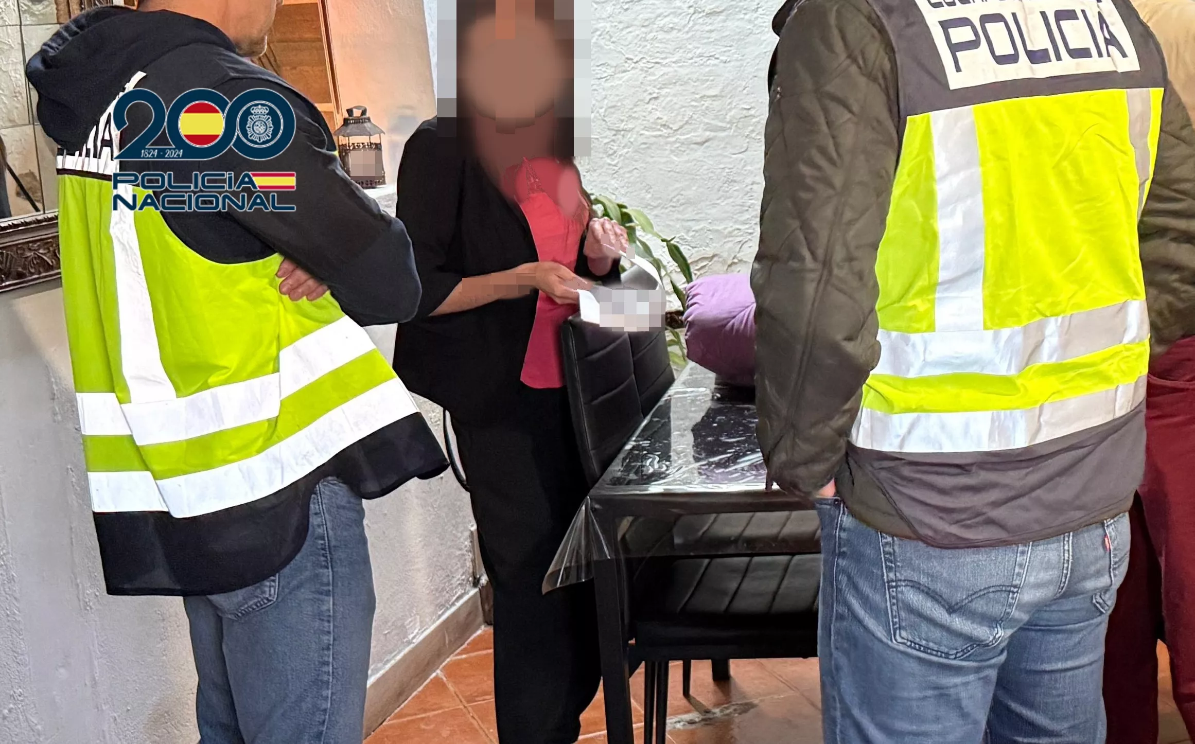 La Policía Nacional detiene a una mujer acusada de estafa en Tenerife. / POLICÍA NACIONAL 