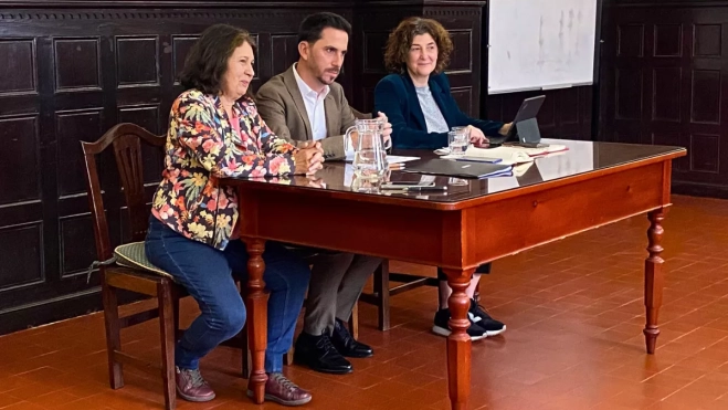 Mesa de debate durante la jornada impulsada por la Asociación Incluye junto al Comisionado de Economía Social / ATLÁNTICO HOY
