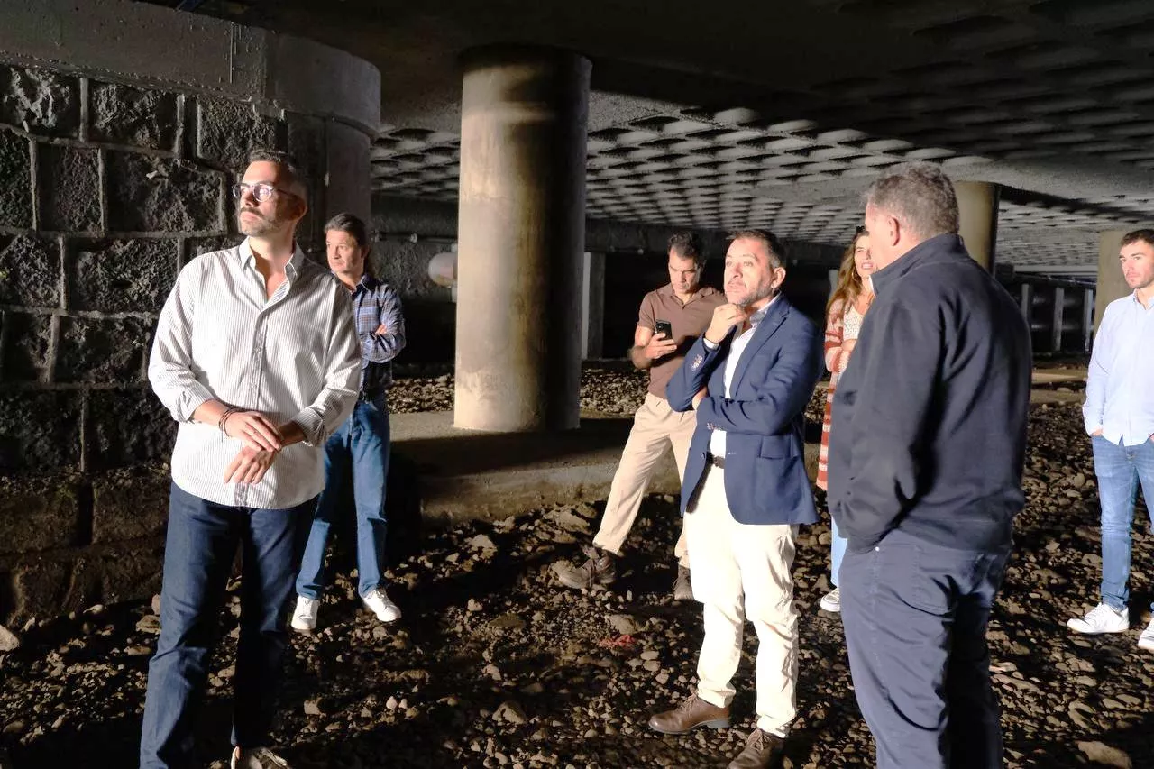 Visita obra de los puentes en la desembocadura del Barranco de Santos. AYUNTAMIENTO